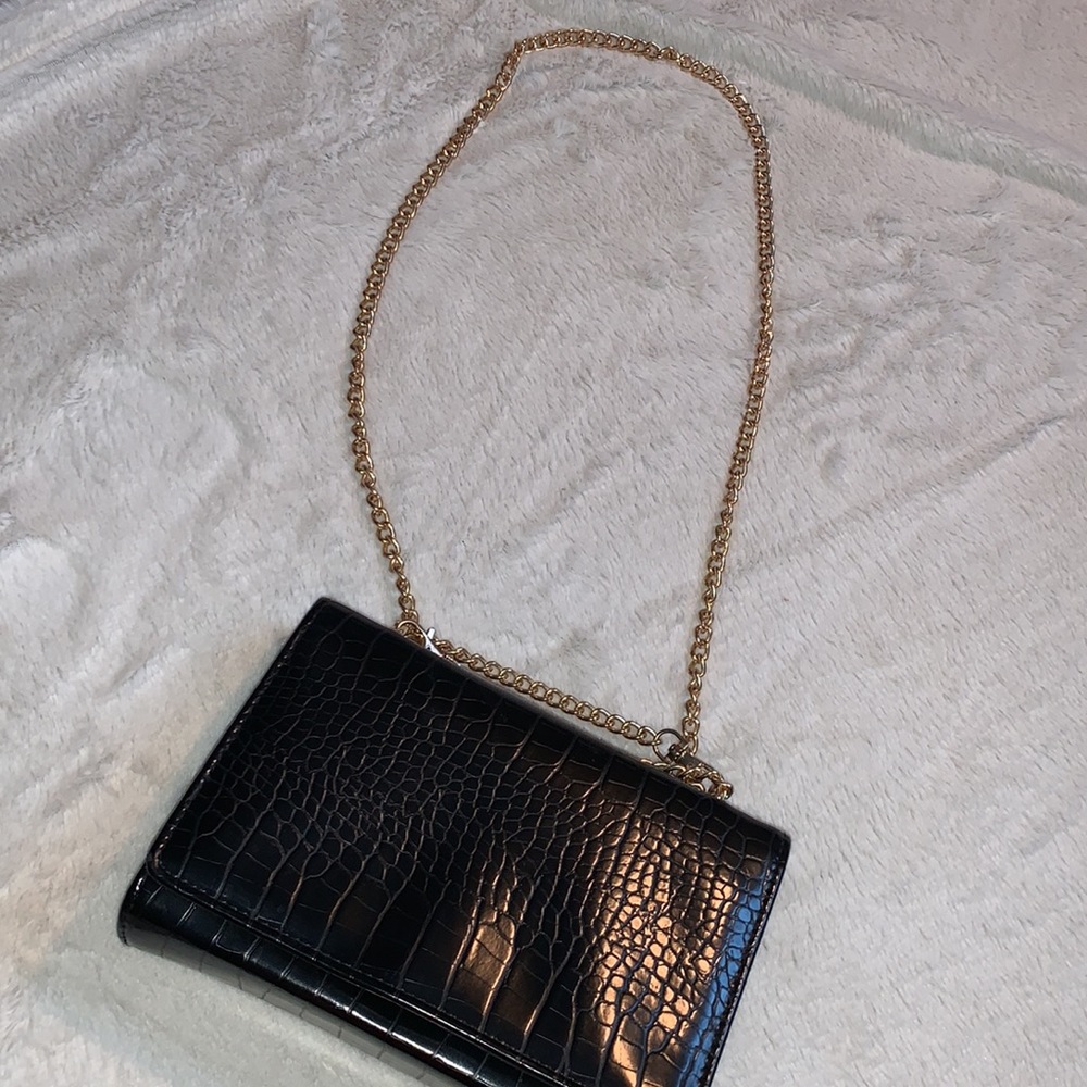 Versatile Croc Patterned Black Purse - image 2